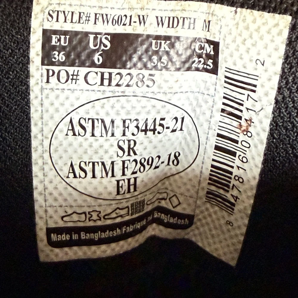 Carhartt Black Leather waterproof women's boots - Never worn size 6 - Picture 6 of 7